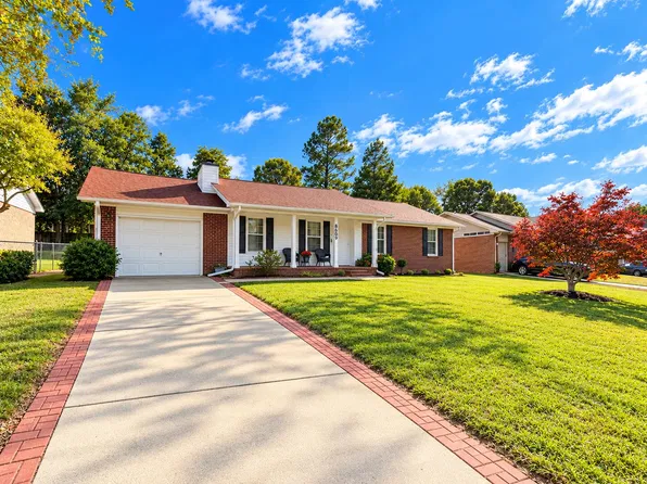 8609 Amish Dr, Fayetteville, NC 28314