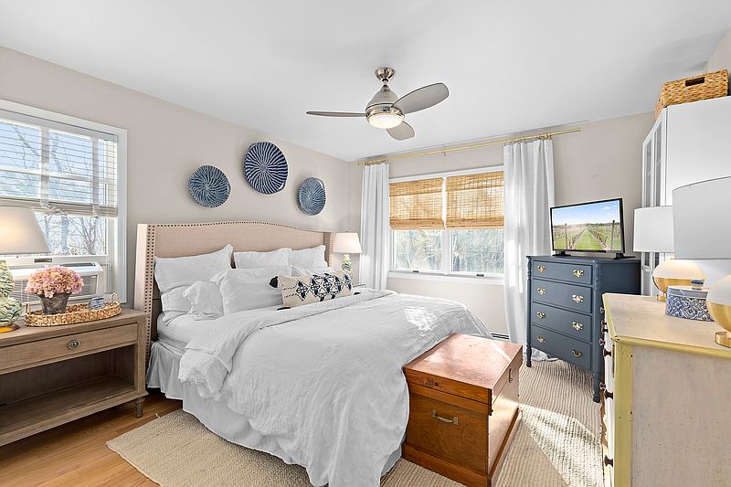 87 Bay View Dr W, Sag Harbor, NY 11963 | Out East