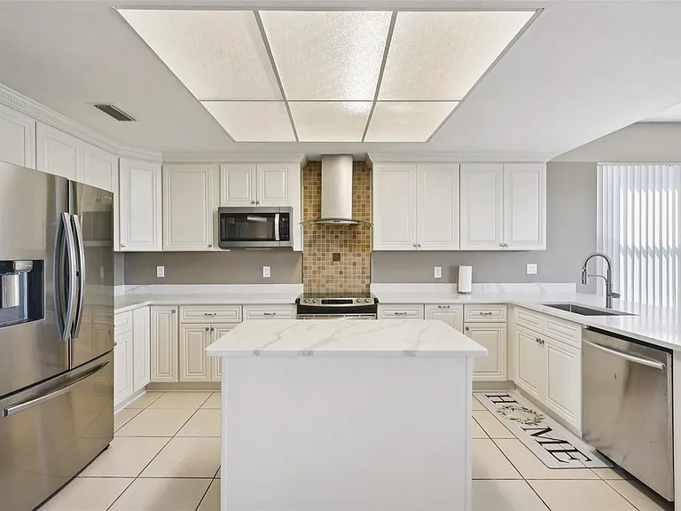 12929 Prestwick Dr — Photo 12