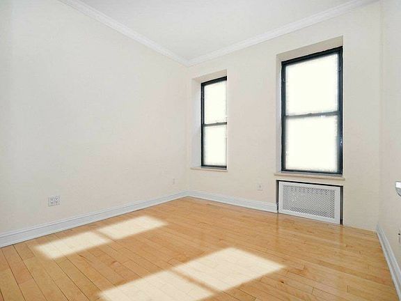 5th image of 742 Saint Nicholas Ave APT 15