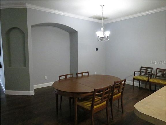 4th image of 6935 Surrey Oak Dr
