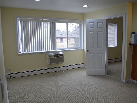 4th image of 8460 Skokie Blvd APT 310
