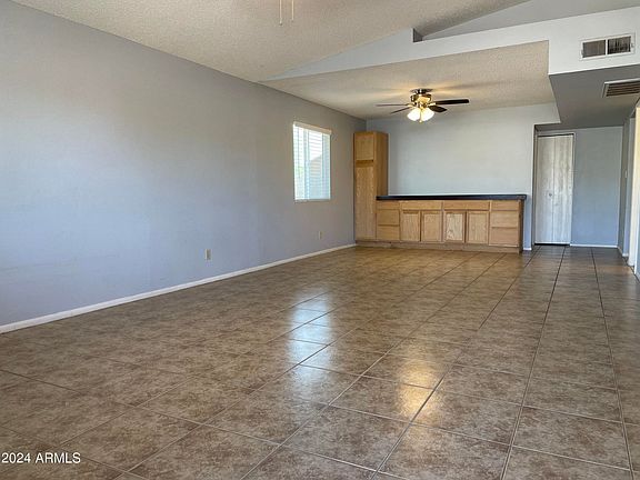 3rd image of 7849 E Glade Ave