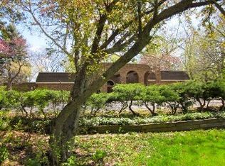 6S523 Densmore Rd, Aurora, IL 60506