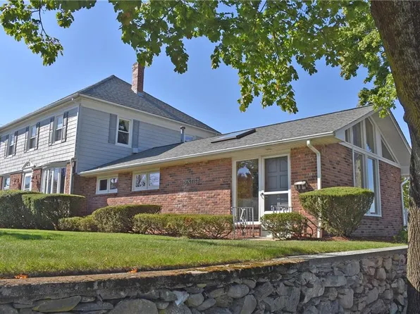 2441 Pawtucket Ave, East Providence, RI 02914
