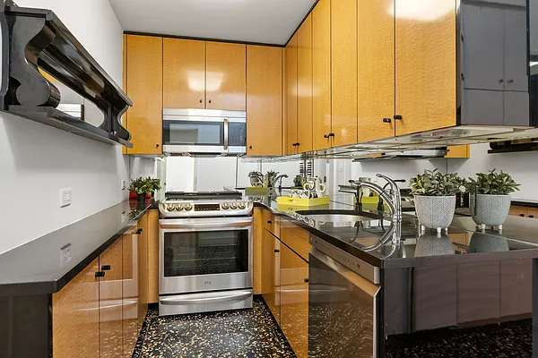 Sold by Douglas Elliman | media 7