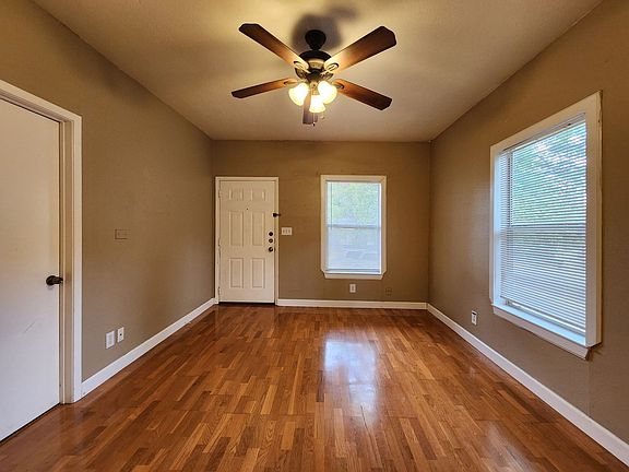 2nd image of 604 S Academy Ave