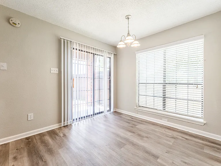 1601 Wynn Joyce Rd — Photo 5