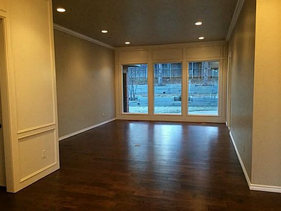 5th image of 5008 Seven Oaks Cir