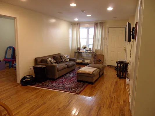 Rented by Nest Seekers International | media 2