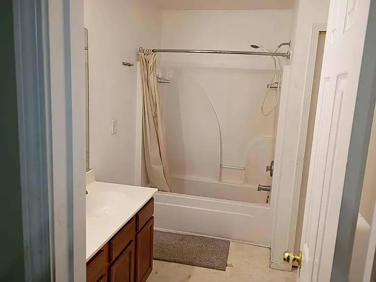 2324 Kirkgate Ln — Photo 13
