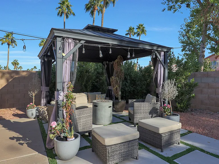 1325 E San Angelo Ave — Photo 21