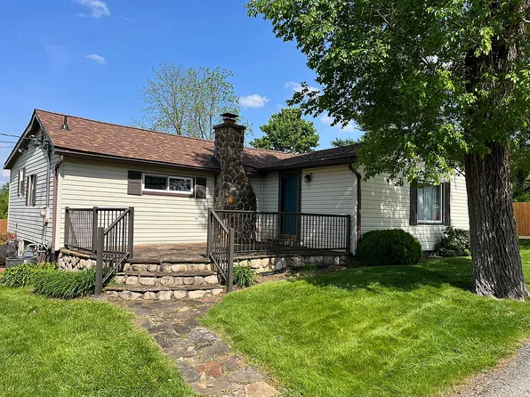 127 Leona St, Uniontown, PA 15401