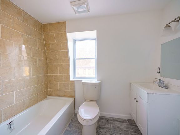 4th image of 364 Liberty St #D