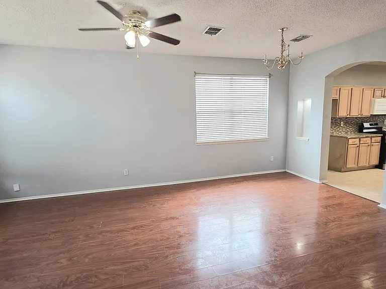 12783 Honey Locust Cir — Photo 3