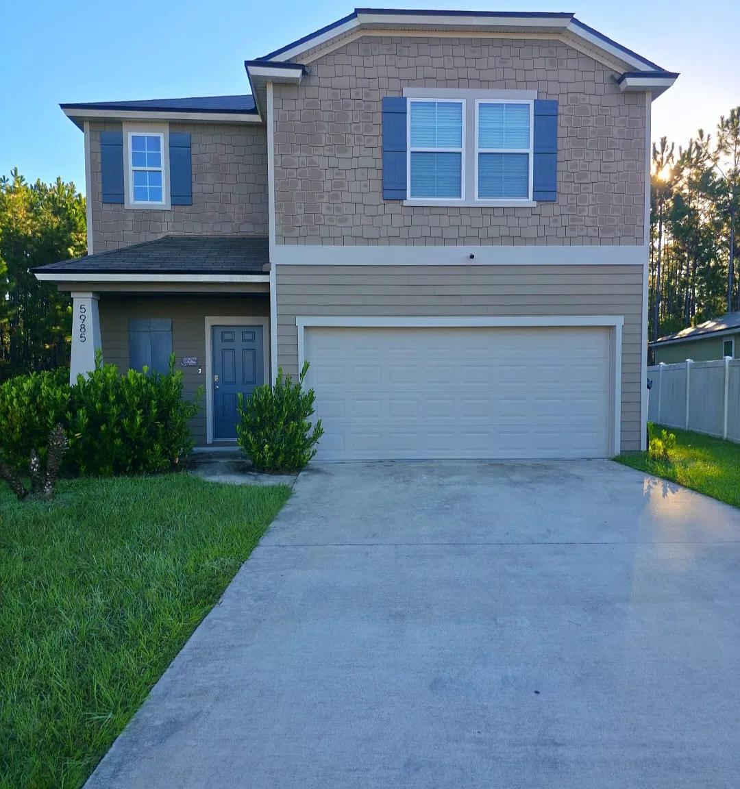 4 bed, 2.5 bath, 2206 sqft, $2,350 — Photo 3