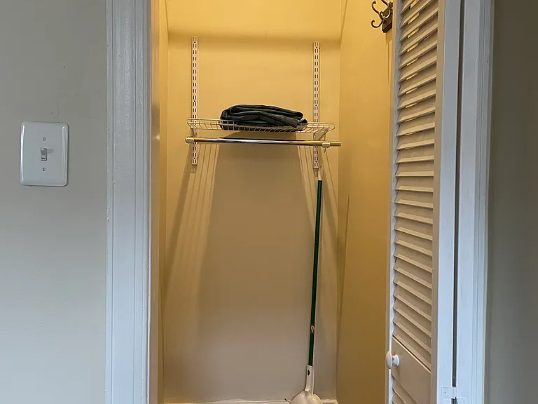 1 E Chase St #409 — Photo 9