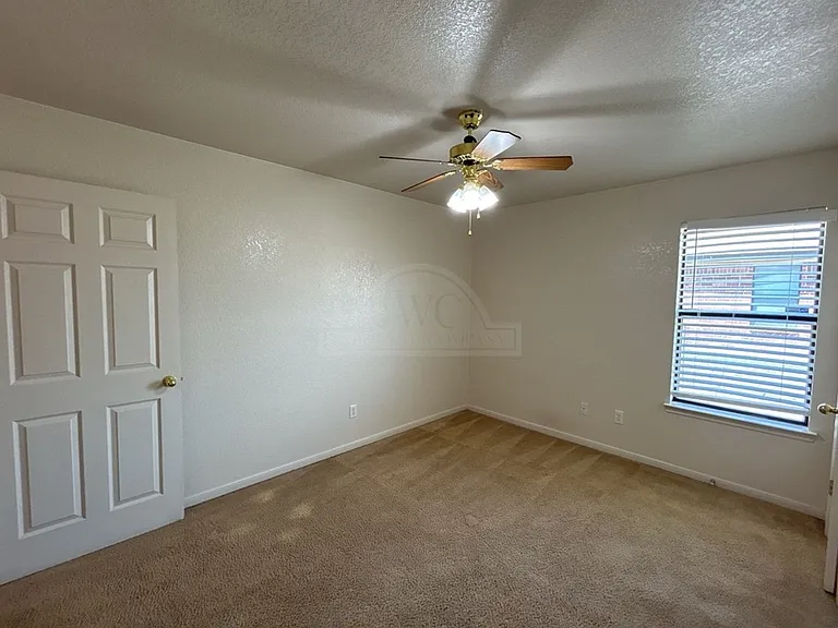 1107 Cinch Dr — Photo 22