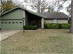 1st image of 442 Cloverdale Ln