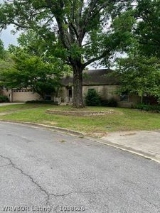2660 S Enid Pl, Fort Smith, AR, 72901
