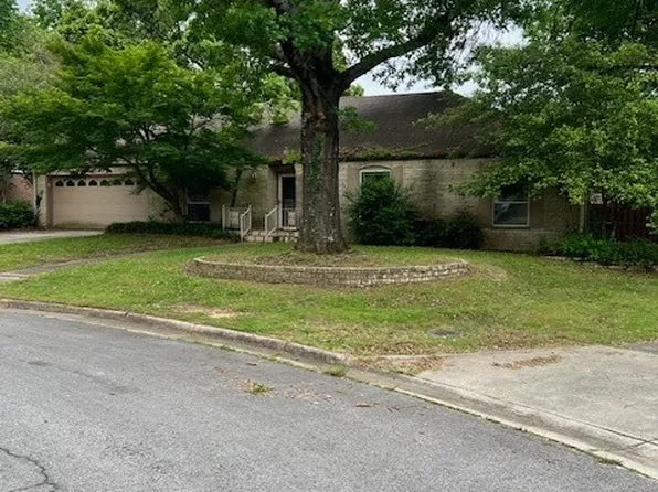 2660 S Enid Pl, Fort Smith, AR 72901