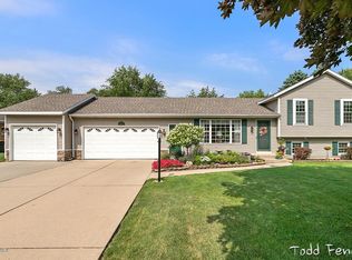 6855 11th Ave, Jenison, MI 49428