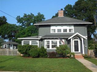 23 Wellesley Rd, Holyoke, MA 01040