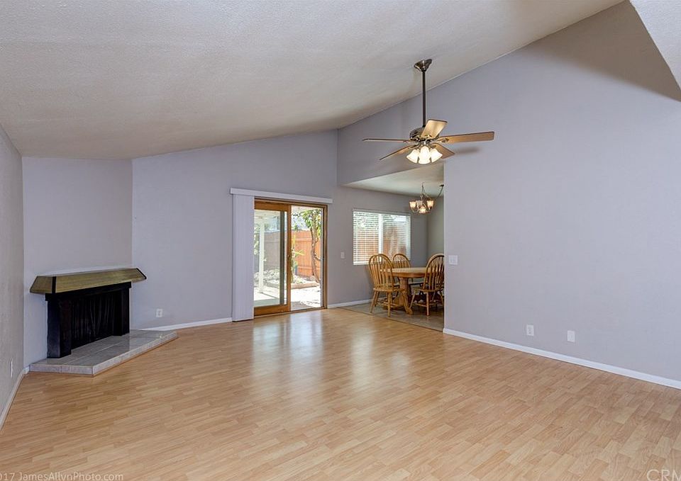 1st image of 535 Charlotte Dr