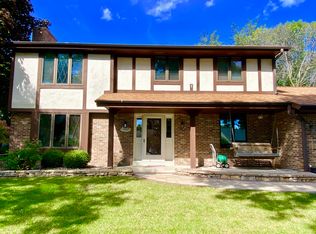 2500 W Manchester Ave, Milwaukee, WI 53221