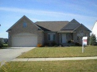 25857 McCrory Ln, South Lyon, MI