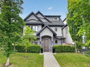 2010 S 29th Ave SW, Calgary, AB T2T1N3