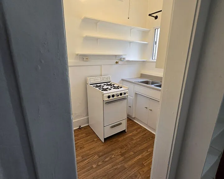 30 Dudley Ave #10 — Photo 6