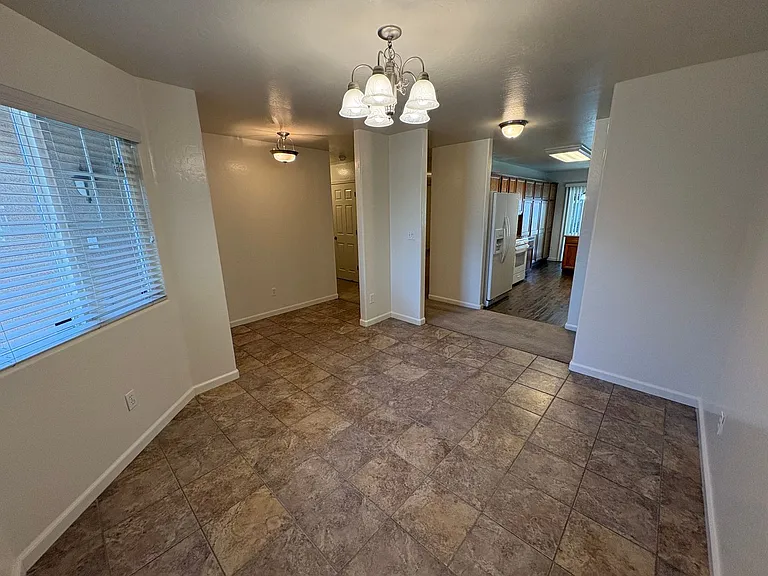 4704 W Rialto Ave — Photo 16