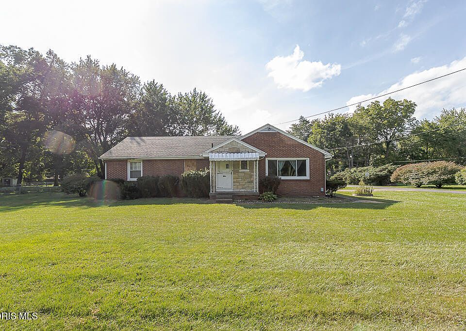 1st image of 931 Harrow Rd