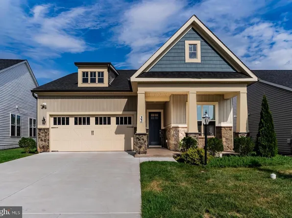 33 Rolling Hills Way, Gettysburg, PA 17325