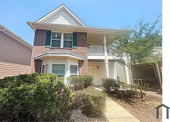 5 bed, 2316 sqft, $3,200 — Photo 2