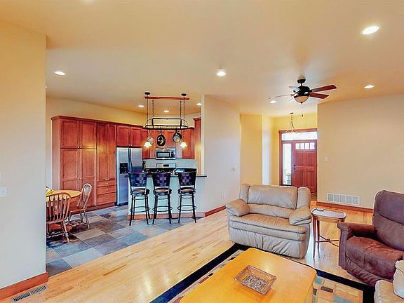 5th image of 298 Cedar Wood Cir