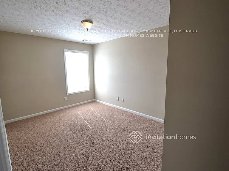940 Clairidge Ln — Photo 5