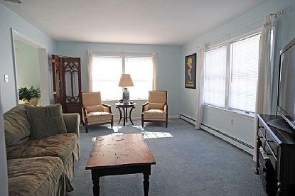 3rd image of 52 Sunset Dr