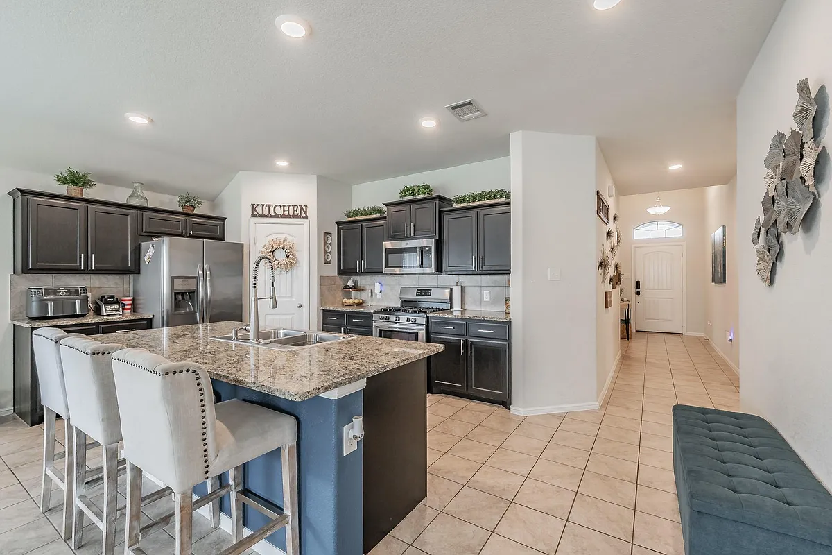 Building Photo - 7973 Ballater Dr
