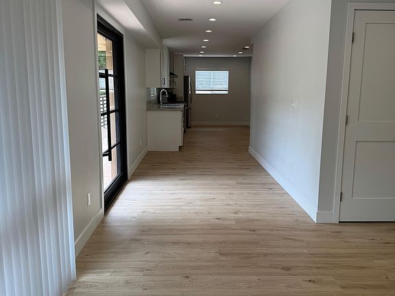 5th image of 1906 Sherer Ln