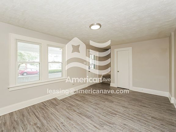 861538_001_living_room_2.jpg