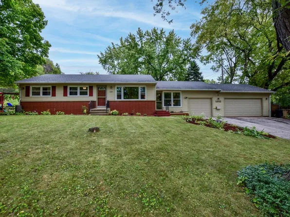 1202 Forster Dr, Madison, WI 53704
