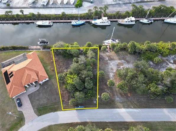 10481 Redondo St #19, Pt Charlotte, FL 33981