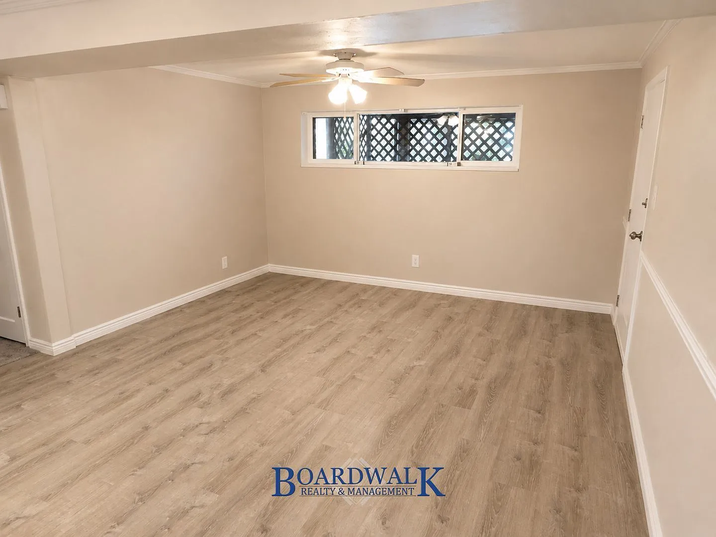 2 bed, 1.0 bath, 1058 sqft, $1,300 — Photo 3