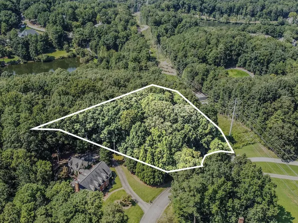 0 Dunraven Pl, Atlanta, GA 30328