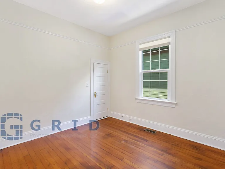 3922 N Michigan Ave — Photo 10