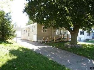 3925 Monroe St, Omaha, NE 68107