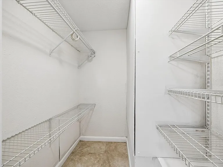 2206 Mason — Photo 10