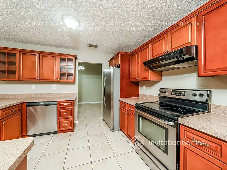 2634 Yarmouth Dr — Photo 8